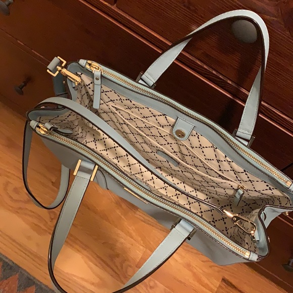 Robin Blue Kate Spade Tote - Picture 2 of 2